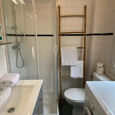 Cosy Quartier Vivant Apartment